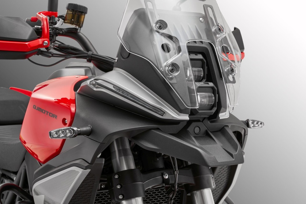 CROSSOVER 700 CINESI: tutte le rivali della Benelli TRK 702 a confronto